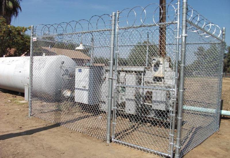 Commercial fence project